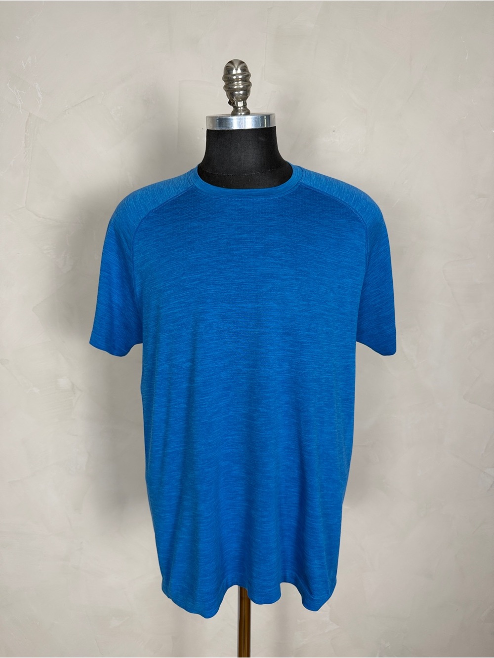 Rhone Swift Tee Men’s Large Blue Heather Performance Athletic Shirt
